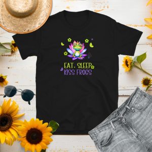 Camiseta "Eat, Sleep, Kiss Frogs". Colección Raíces y simpáticas ranas