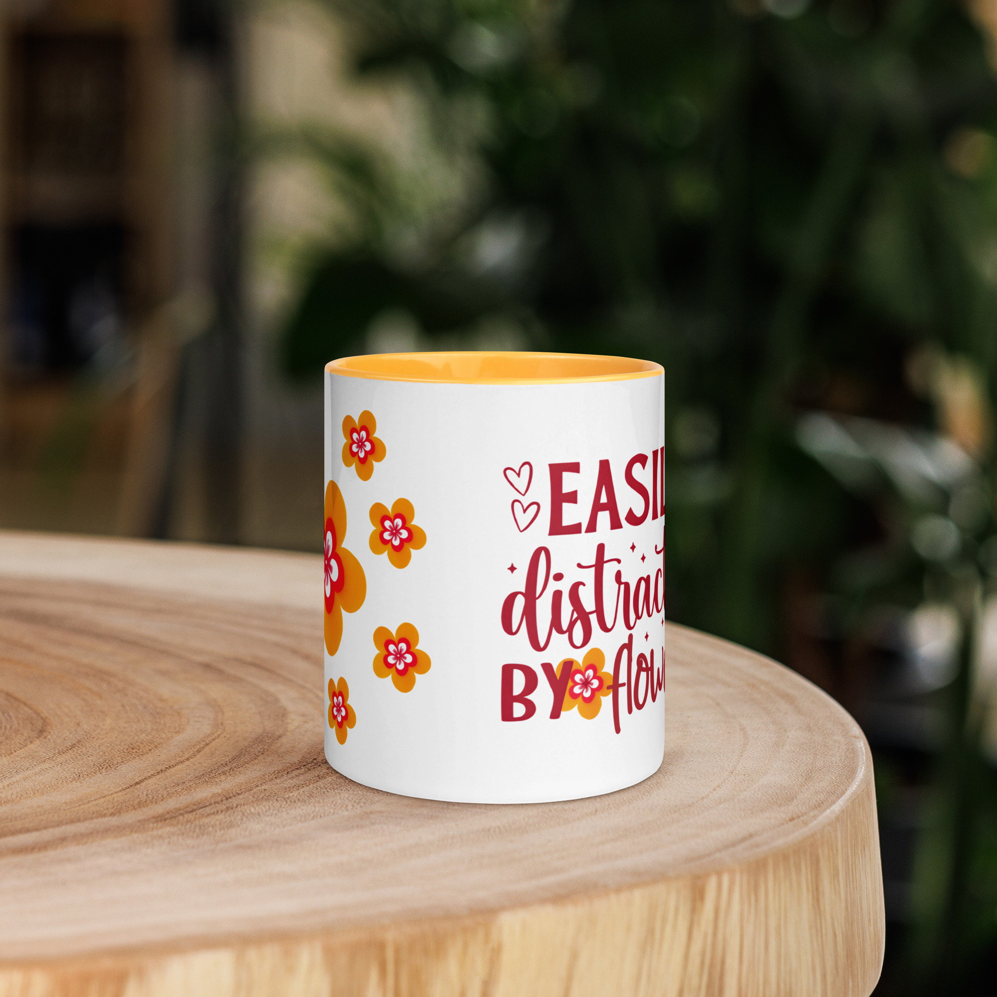 Taza Flor Naranja "Easily distracted by flowers" para amantes de las flores y la alegría - Imagen 4