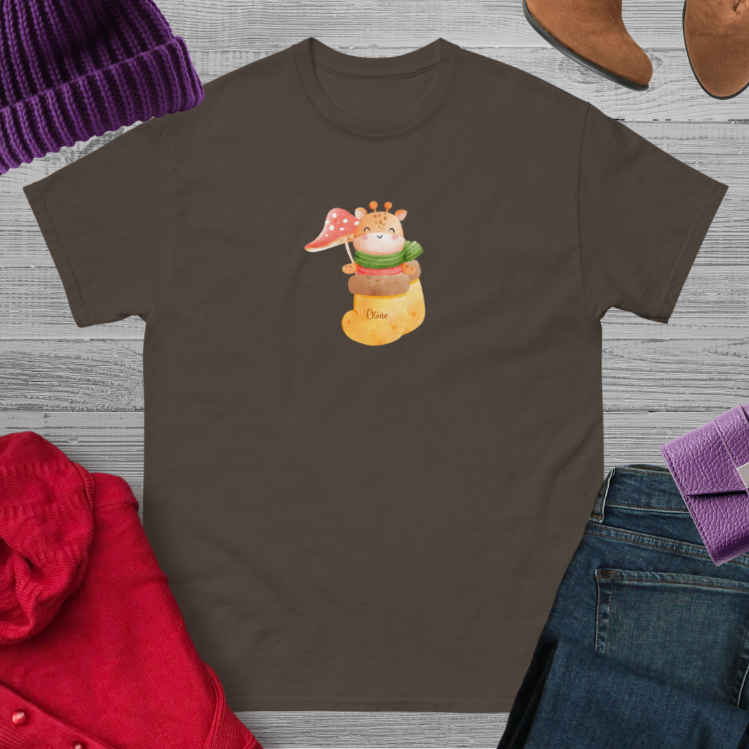 Camiseta con diseño de una dulce jirafa en un cómodo calcetín de otoño - Imagen 3