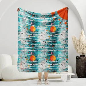 Manta de Calma con motivos coloridos de bosque en azul y naranja