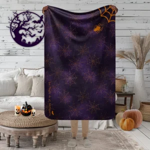 Manta de misterio mullida con fondo morado y telas de araña