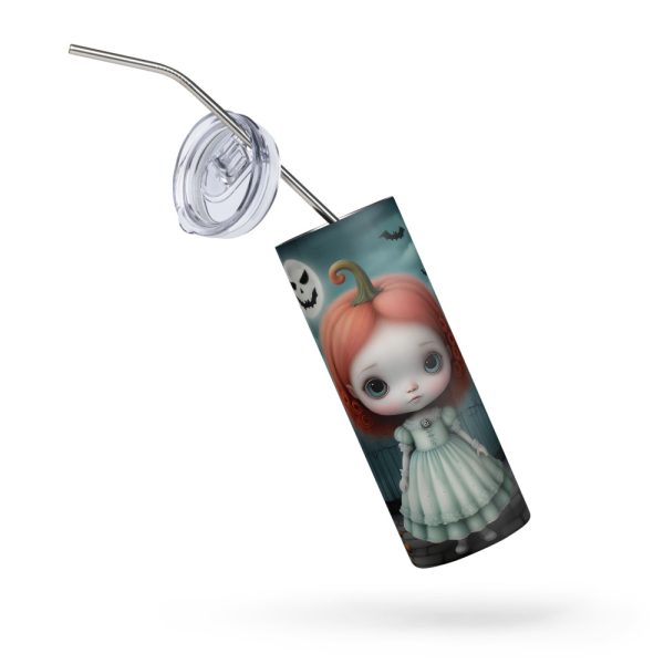 Vaso de acero inoxidable con niña calabaza gótica de ojos grandes en fondo tenebroso - Imagen 6